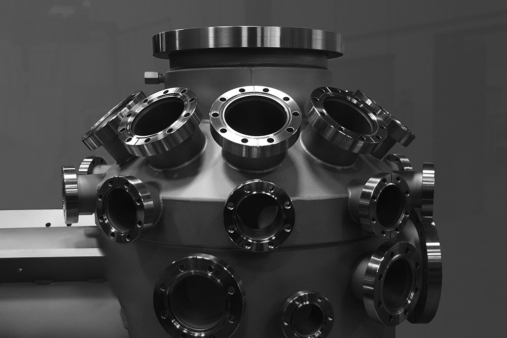 liquid cooled vacuum chamber